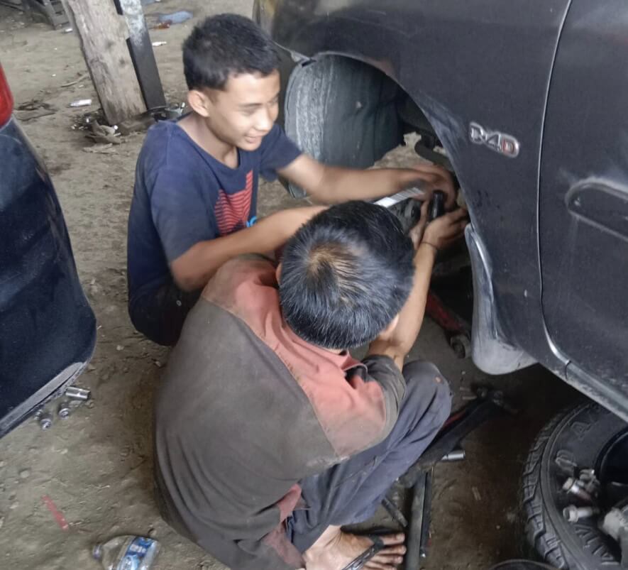 Penyebab dan Solusi Ball Joint Longgar pada Mobil di Koja