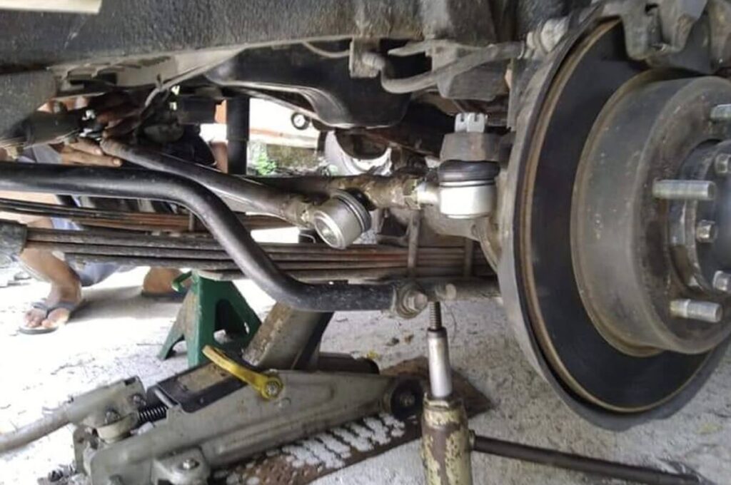 Bunyi Tok-Tok Cek di Service Ahli Kaki Mobil Kebayoran Lama
