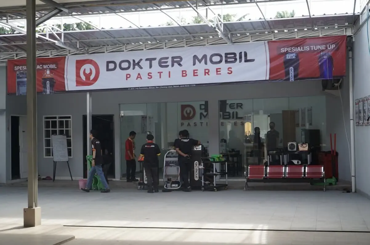 7 Tips Memilih Bengkel Spesialis Kaki-Kaki Mobil Tua di Cimahi yang Terpercaya yang Ahli Servis Lower Arm