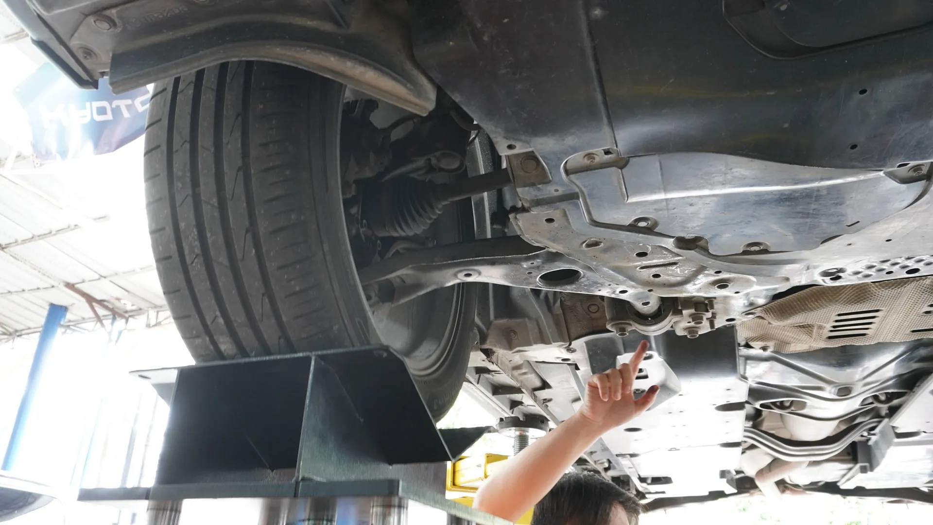 Bushing Arm Aus atau Pecah Braga
