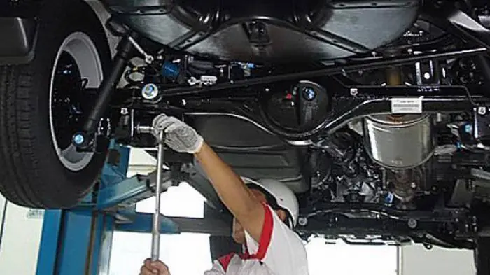 Kaki-Kaki Mobil Bunyi Cilincing