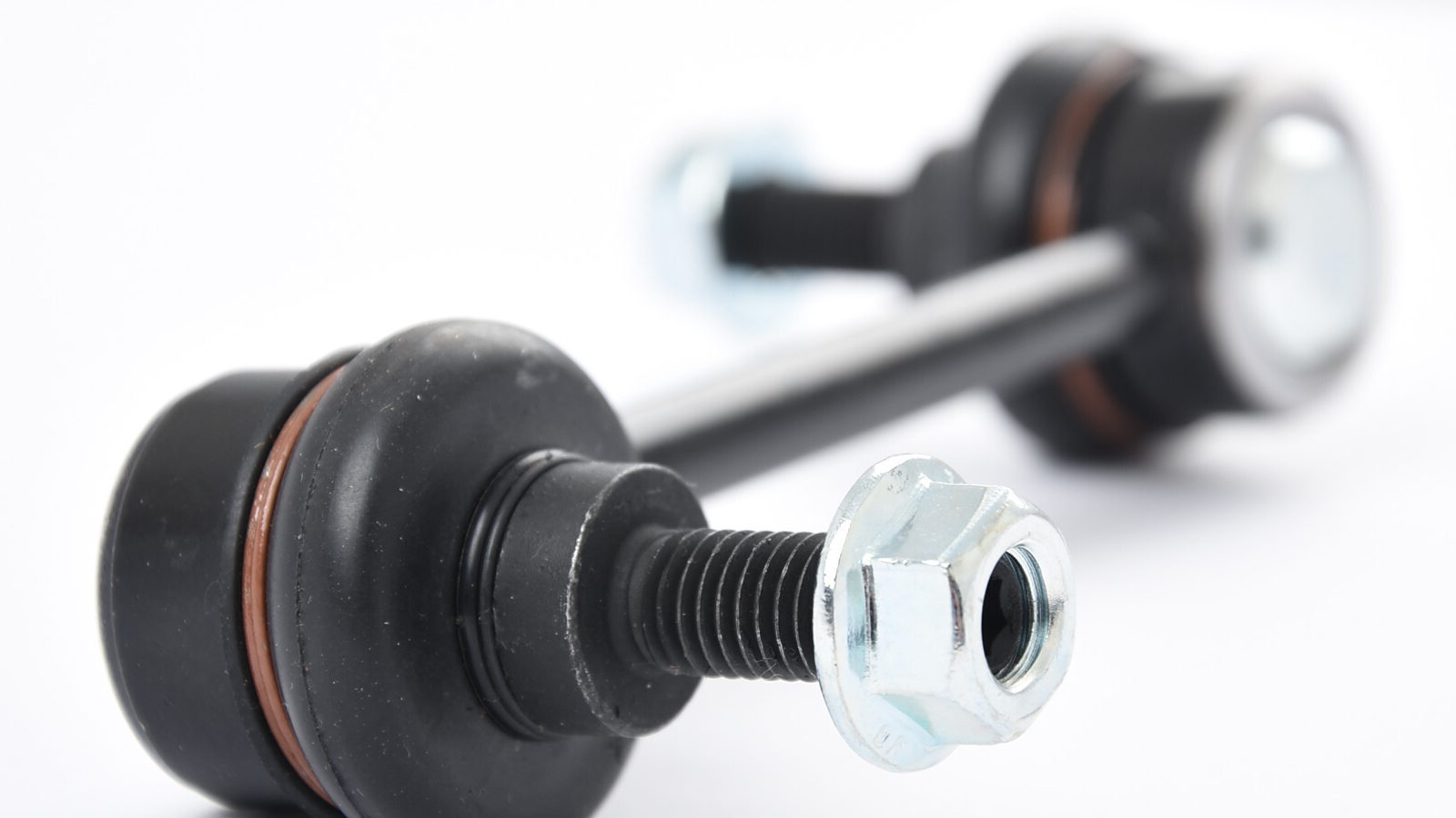 Stabilizer Link Bermasalah? Domo Kaki-Kaki di Dago Solusinya!