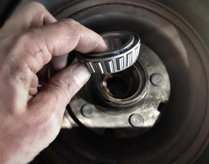 Solusi Bearing Roda Mobil Rusak dari Bengkel Kaki-Kaki Mobil Terbaik di Dago
