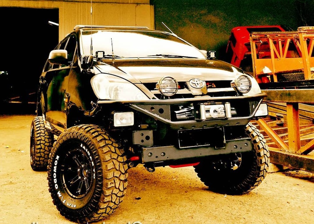 Apakah Sembarangan Memodifikasi Suspensi Mobil Kijang Innova Bisa Sebabkan Suspensi Menjadi Keras?
