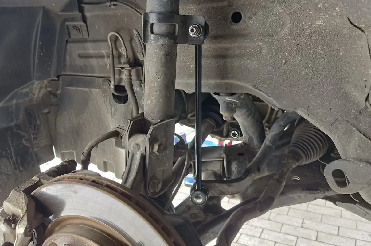 3 Taktik Memilih Bengkel Ahli Kaki-Kaki Mobil Toyota Agya atau Alphard Atasi Bunyi Nyit-Nyit Saat Belok di Sungai Jawi