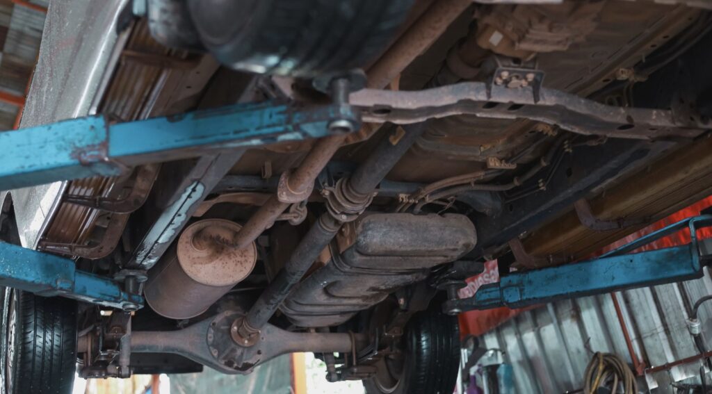 5 Komponen Lain yang Ikut Rusak Jika Tie Rod dan Ball Joint pada Mobil Toyota Alphard Dibiarkan Bermasalah di Pontianak