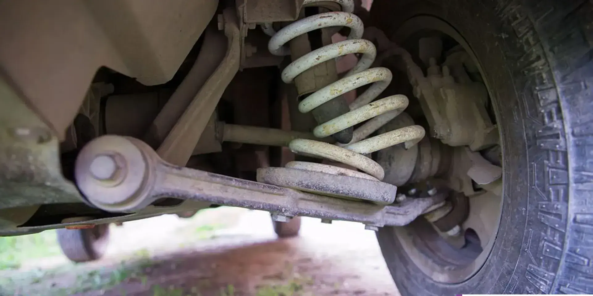 Waspada! Ini Dampak Buruk Per Patah, Lemah, atau Ball Joint Oblak pada Honda Jazz di Jalanan Daratsekip, Pontianak Kota
