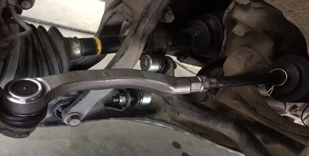 Waspada! Inilah Bahayanya Bila Mengabaikan Tie Rod Longgar atau Rusak pada Toyota Vellfire