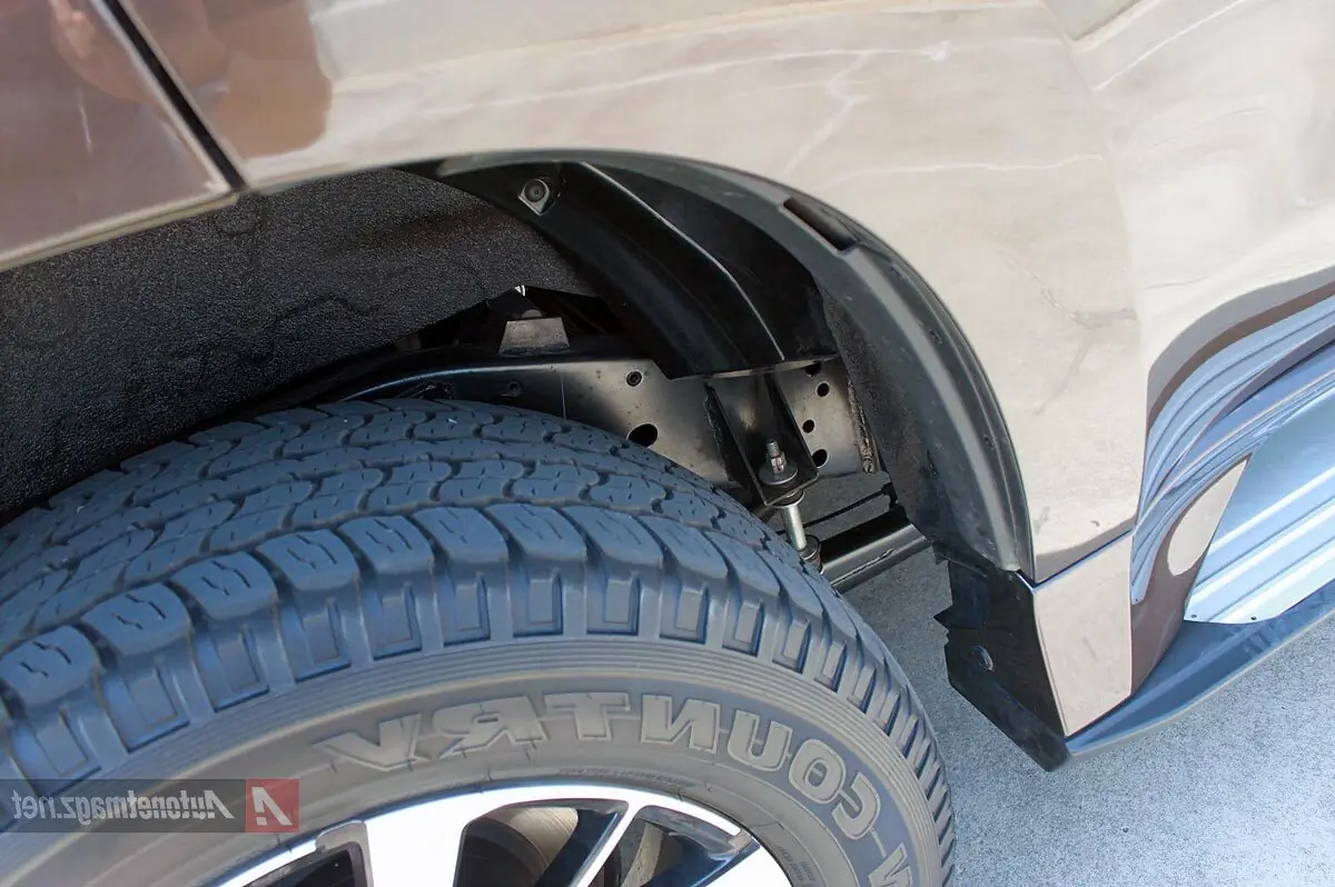 Penyebab Suspensi Mitsubishi Pajero Terlalu Keras? Temukan Solusinya di Pontianak Kota