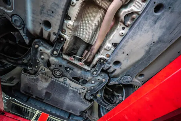 Waspada Ball Joint Longgar di Tanjunghilir Pontianak Timur Bikin Daihatsu Xenia Goyang dan Boros Ban!