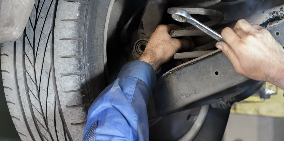 Bingung Mencari Bengkel dengan Layanan Kaki-Kaki Mobil Terbaik di Cirebon? Ini Rekomendasinya!