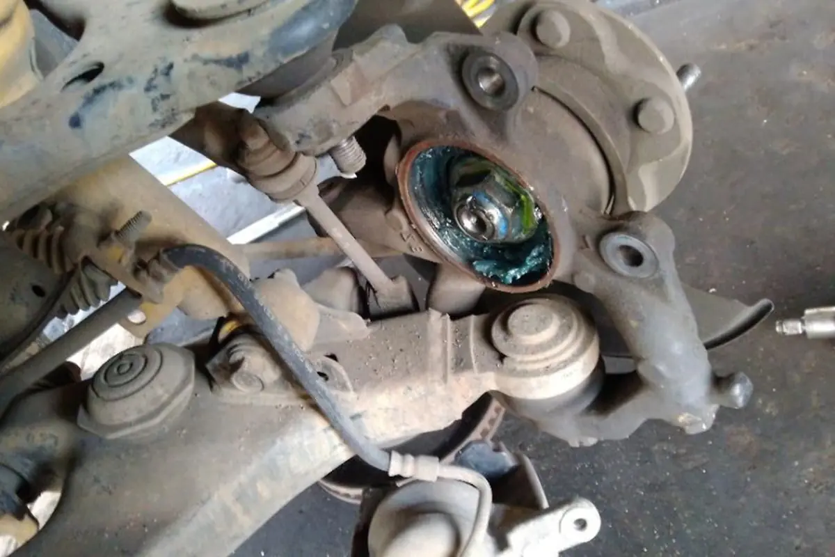 Bingung Mencari Tempat Layanan Bearing Mobil yang Tepat di Narogong? Ini Solusinya!