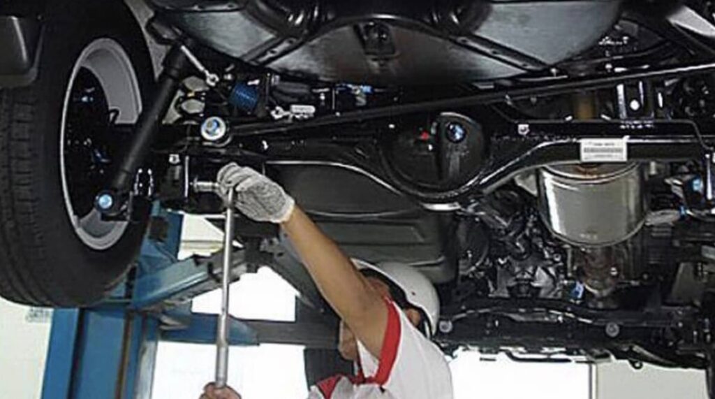 4 Kelebihan Kaki-kaki Mobil Avanza di Tempat Benerin Pada Sparepart Penting Ini!
