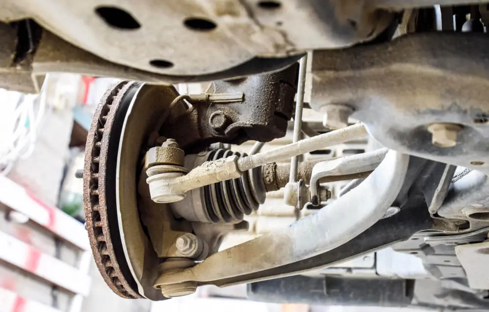 Jangan Dianggap Sepele! Kebiasaan Ini Diam-Diam Memperparah Ball Joint Suzuki Ertiga yang Sudah Longgar