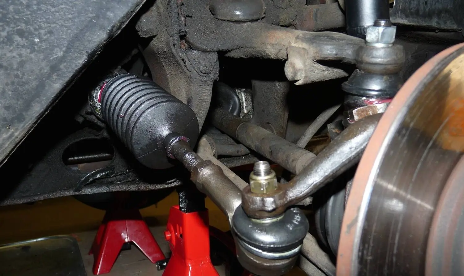 Tie Rod Honda Odyssey Bengkok? Kenali Penyebabnya Sebelum Kerusakan Kaki-Kaki Mobil Jadi Lebih Parah